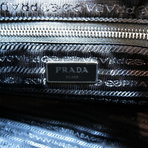 Prada chain Shoulder Bag black - Picture 7 of 8